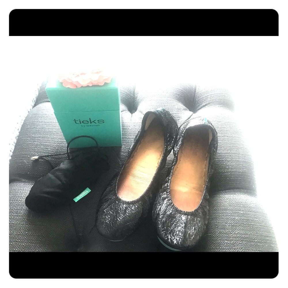 Black Obsidian Tieks Size 8